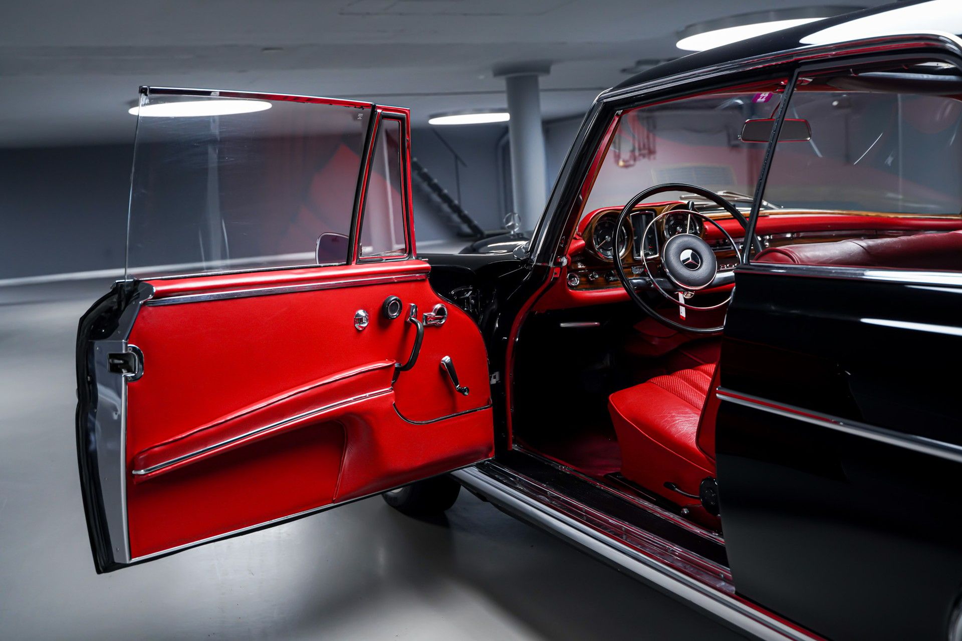 Mercedes-Benz 300 9