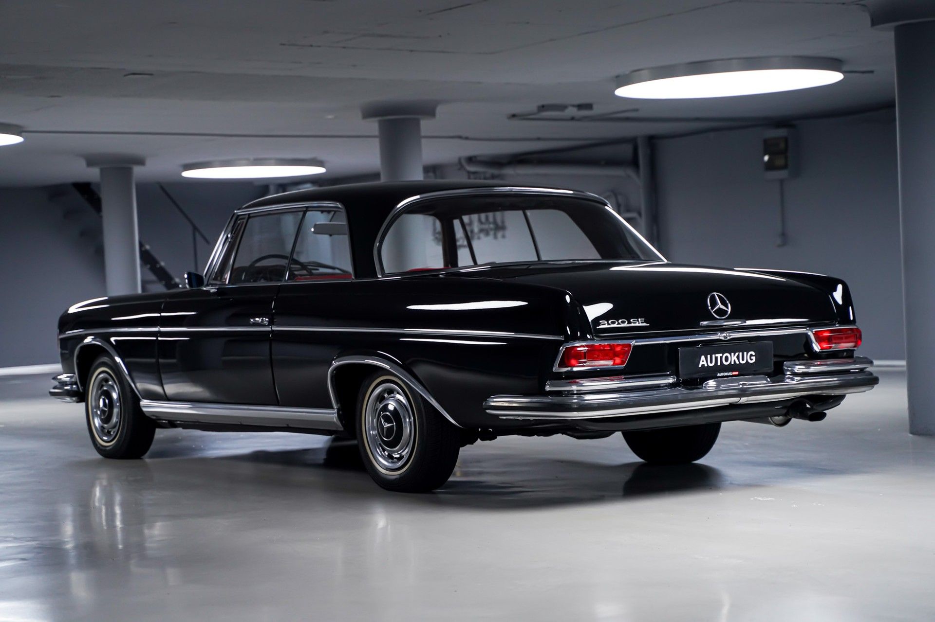 Mercedes-Benz 300 7