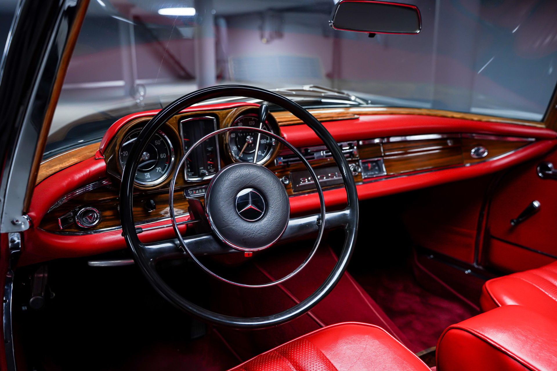 Mercedes-Benz 300 10