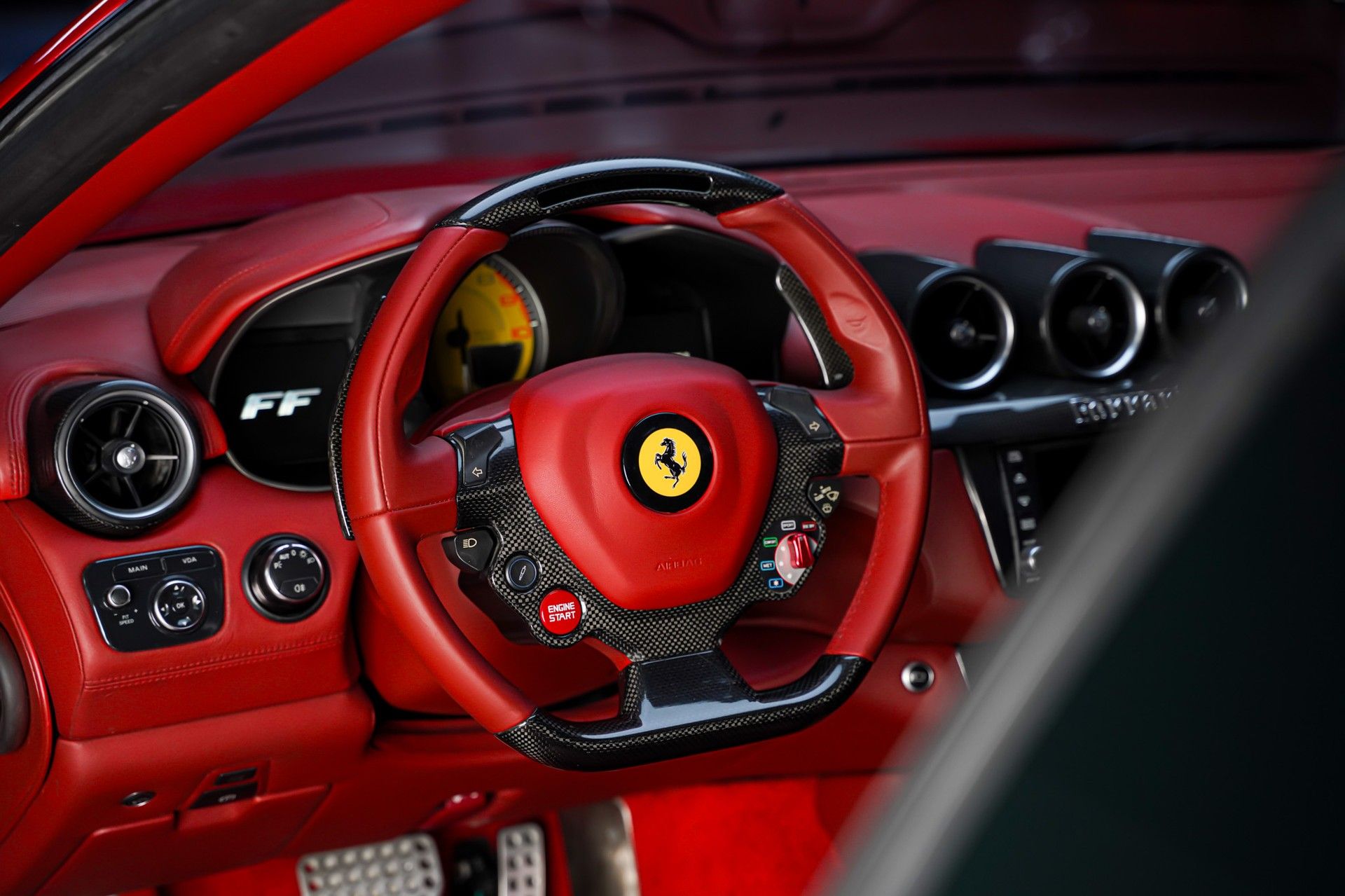 Ferrari FF 10