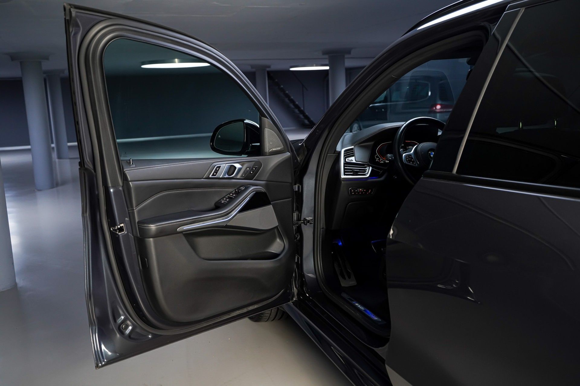 BMW X5 8