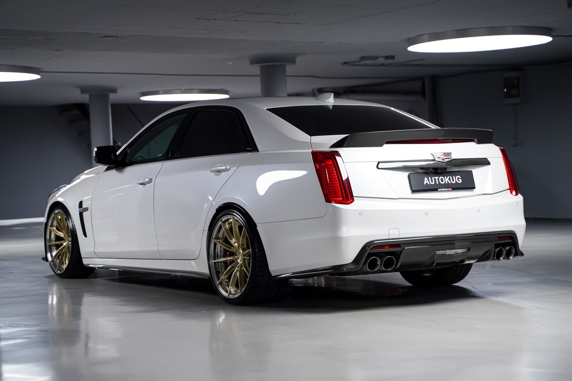 Cadillac CTS 9