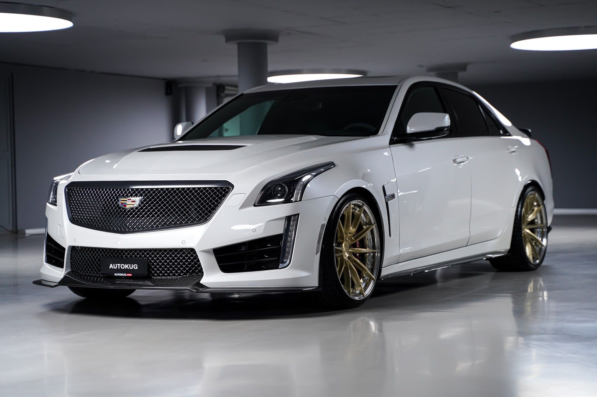 Cadillac CTS 1