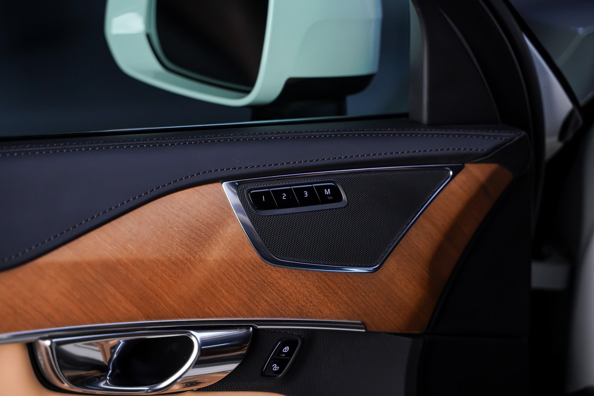 Volvo XC90 9
