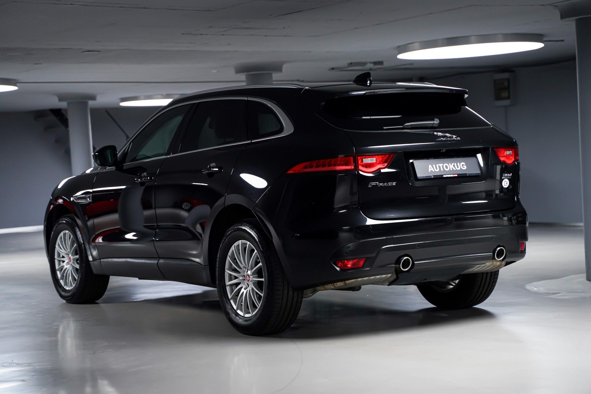 Jaguar F-PACE 7