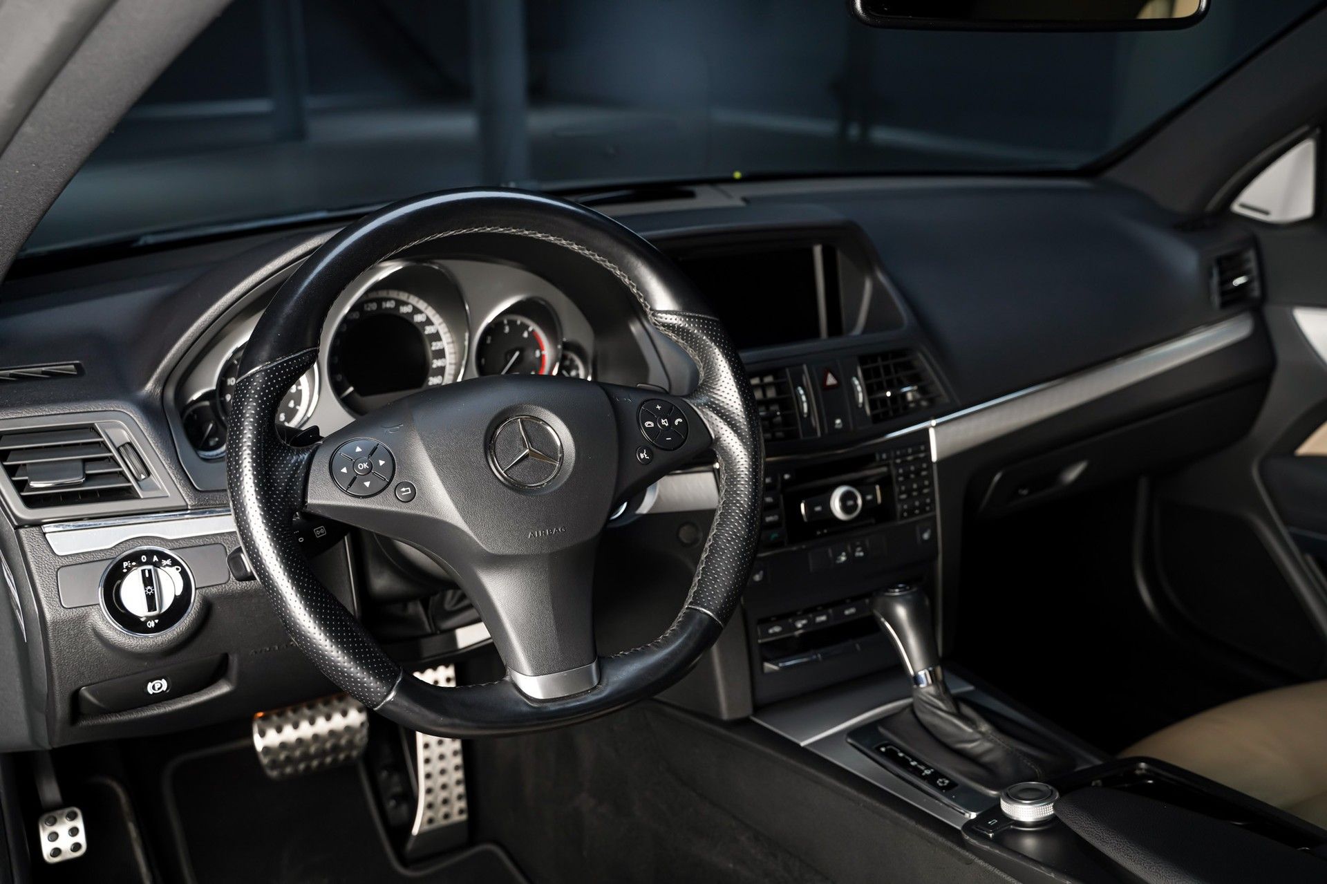 Mercedes-Benz E 350 10