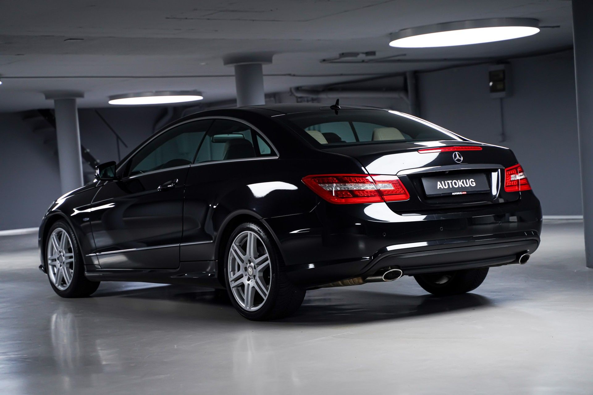 Mercedes-Benz E 350 7