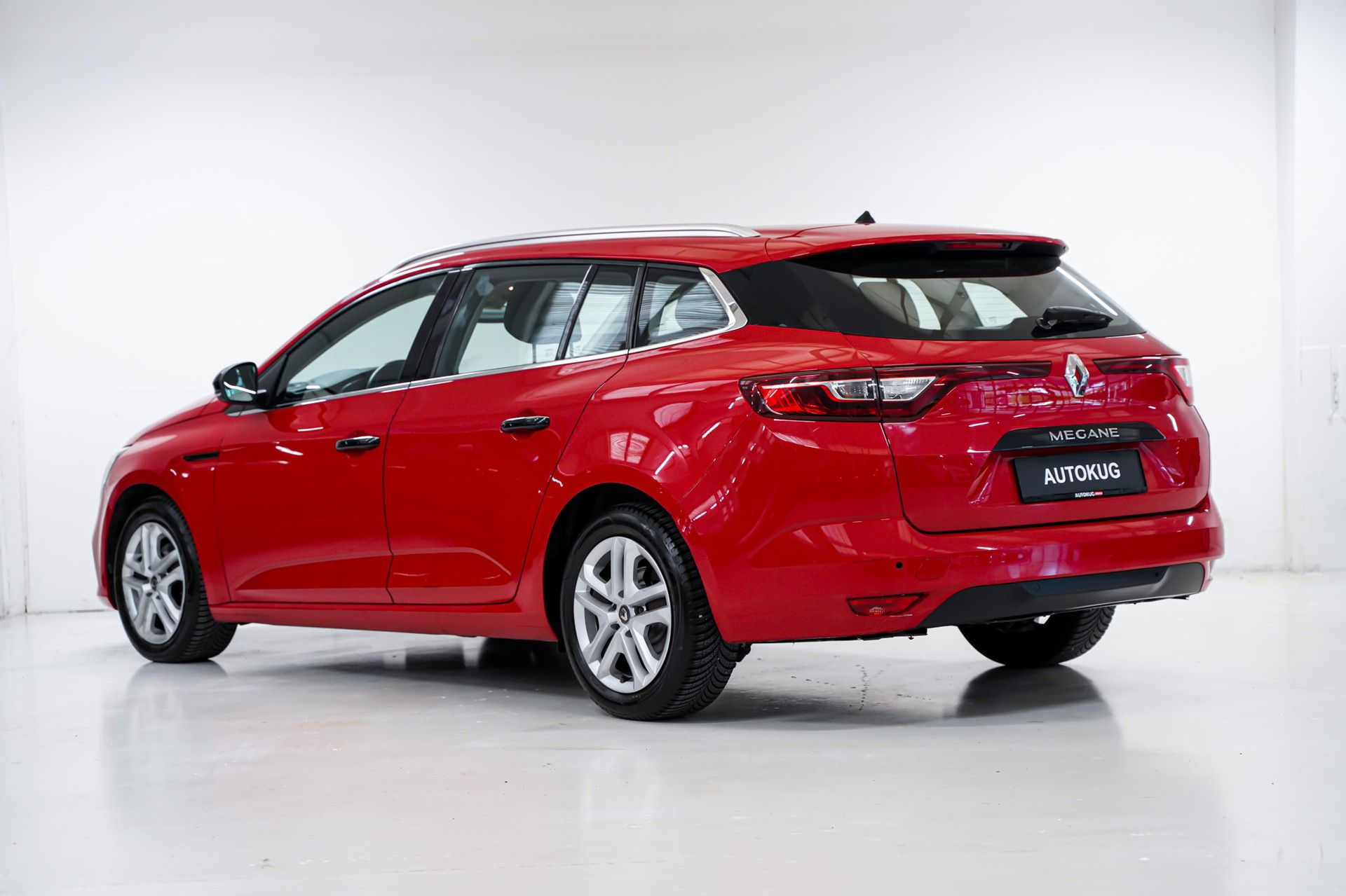 Renault MEGANE 5
