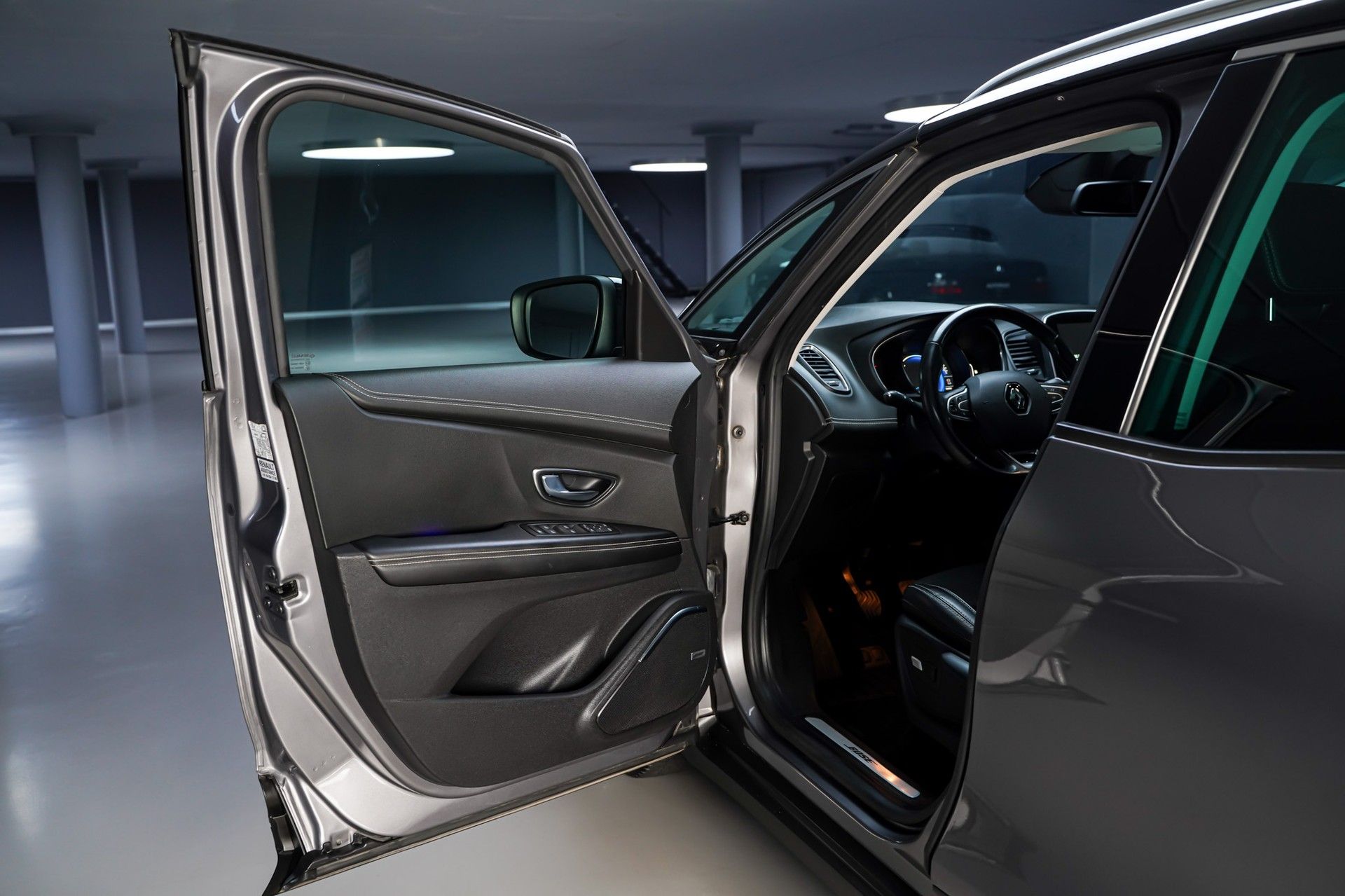 Renault GRAND SCENIC 8