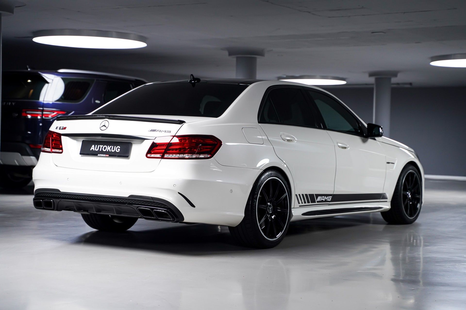 Mercedes-Benz E 63 AMG 5