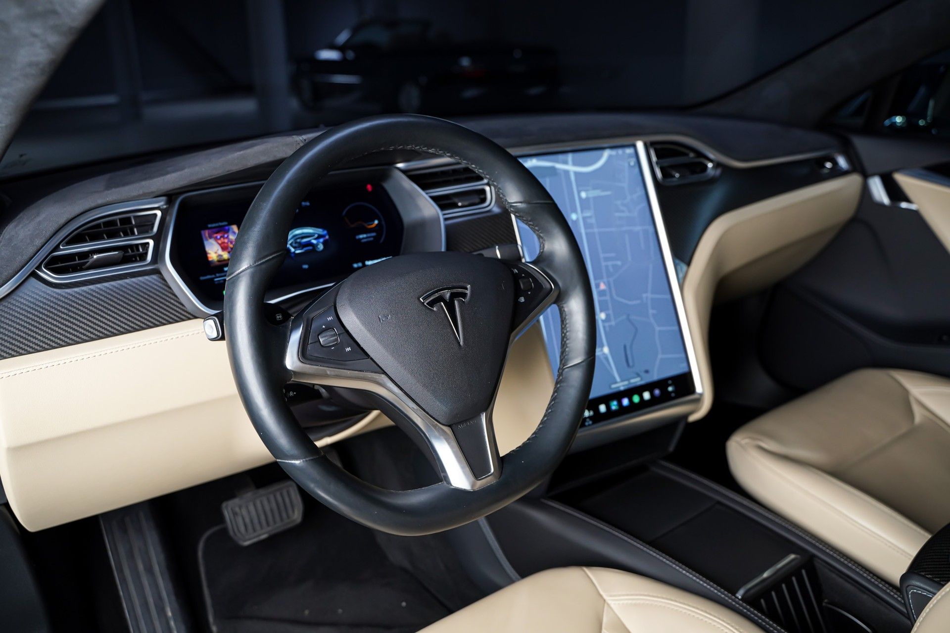 Tesla MODEL S 9