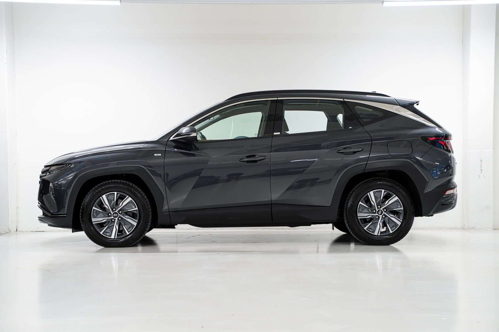 Hyundai TUCSON 4