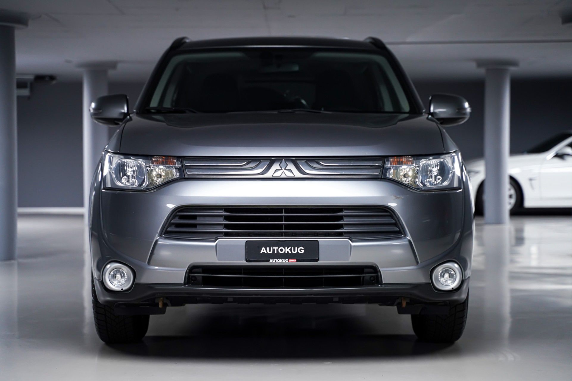 Mitsubishi OUTLANDER 2