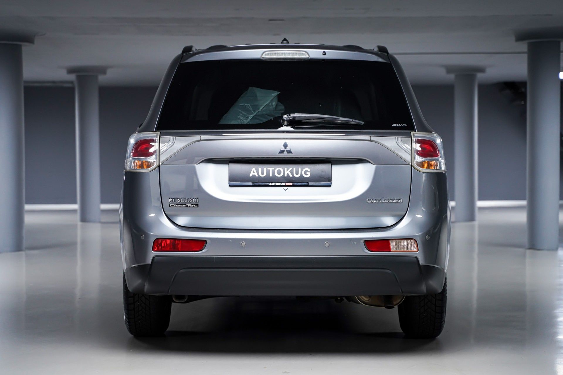 Mitsubishi OUTLANDER 5