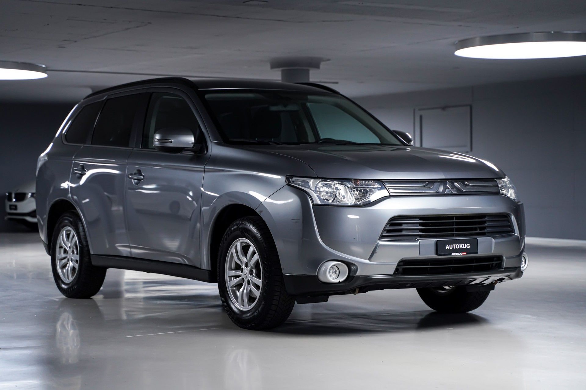 Mitsubishi OUTLANDER 3