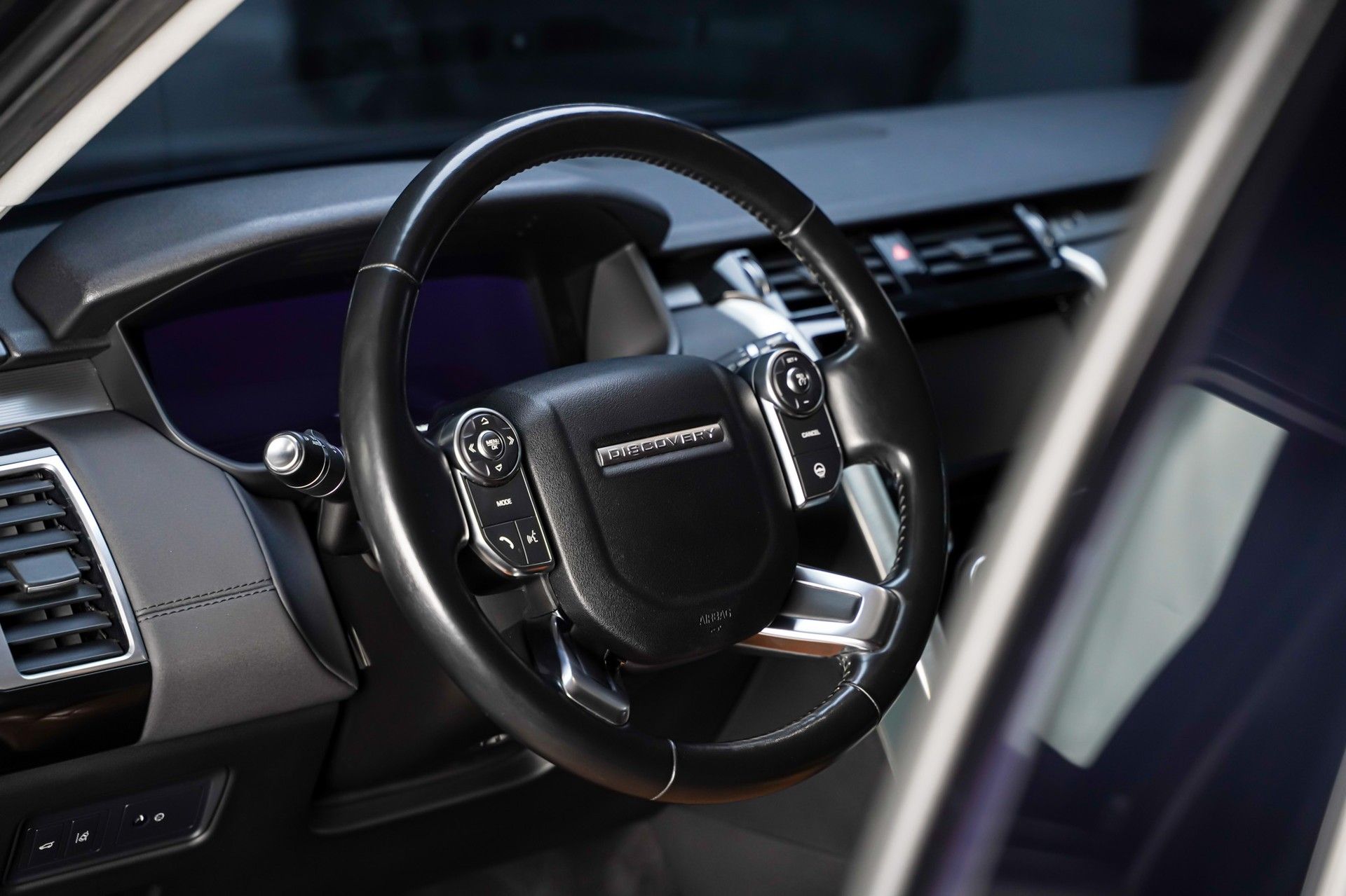 Land Rover DISCOVERY 9