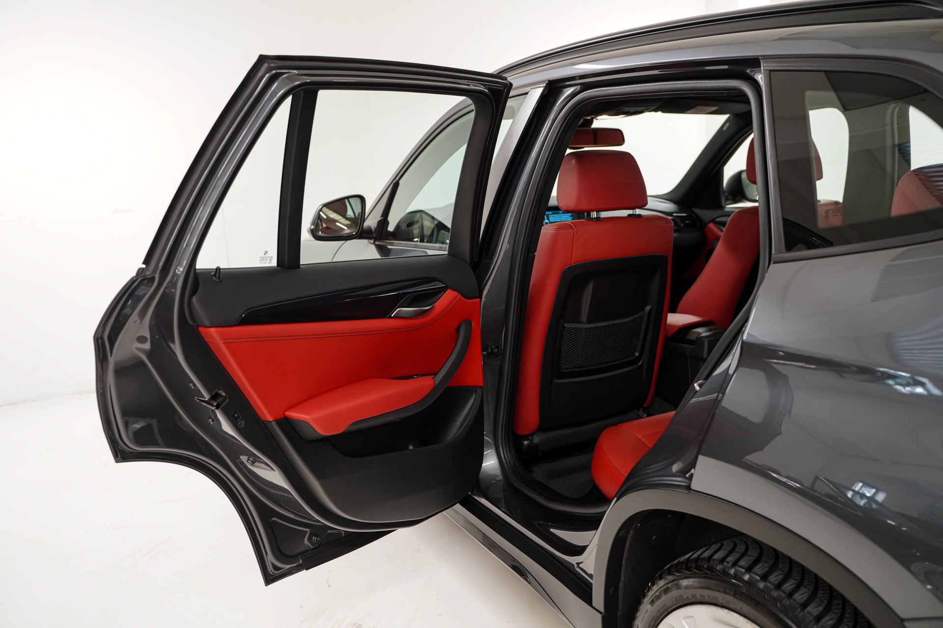BMW X1 13