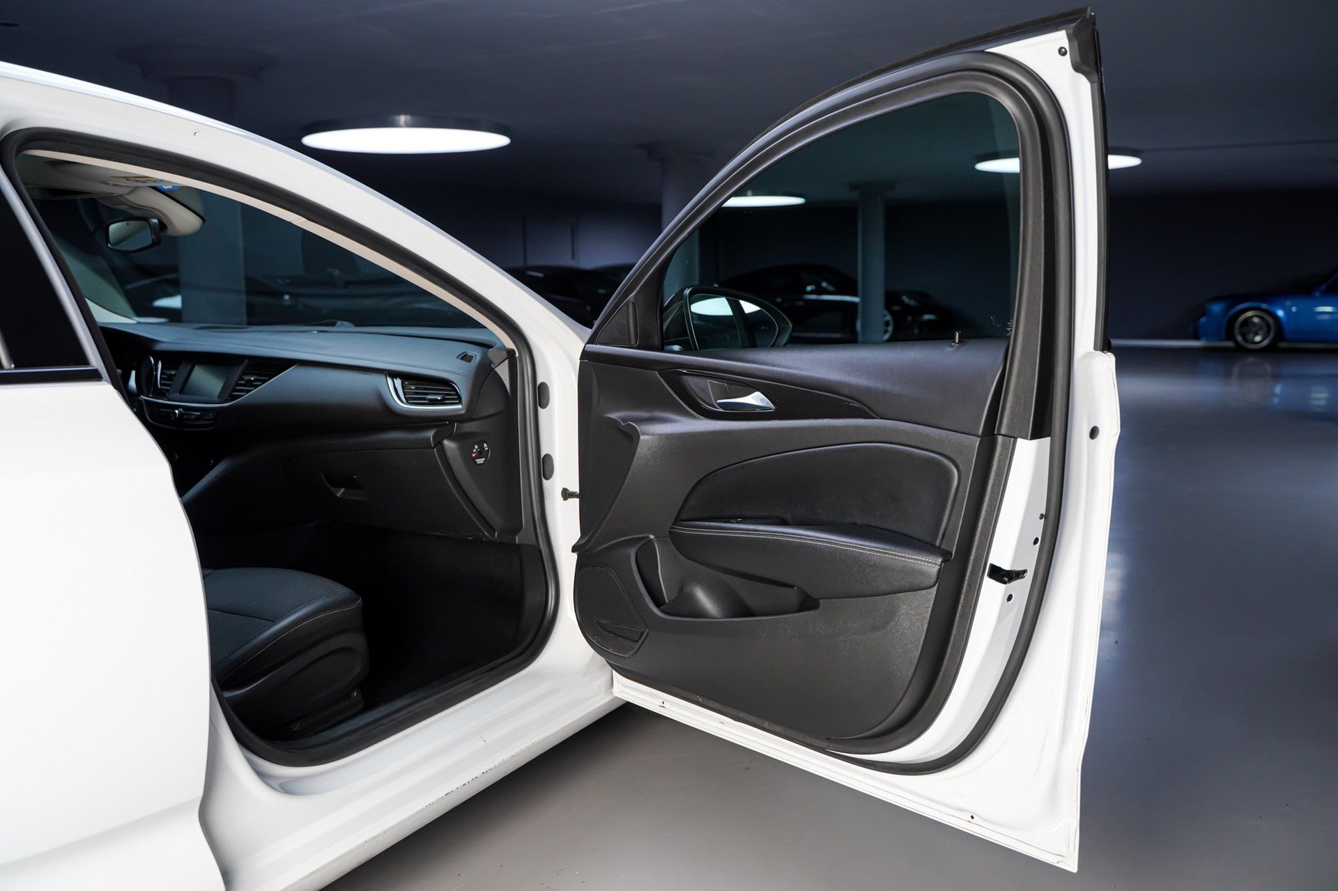 Opel INSIGNIA 15