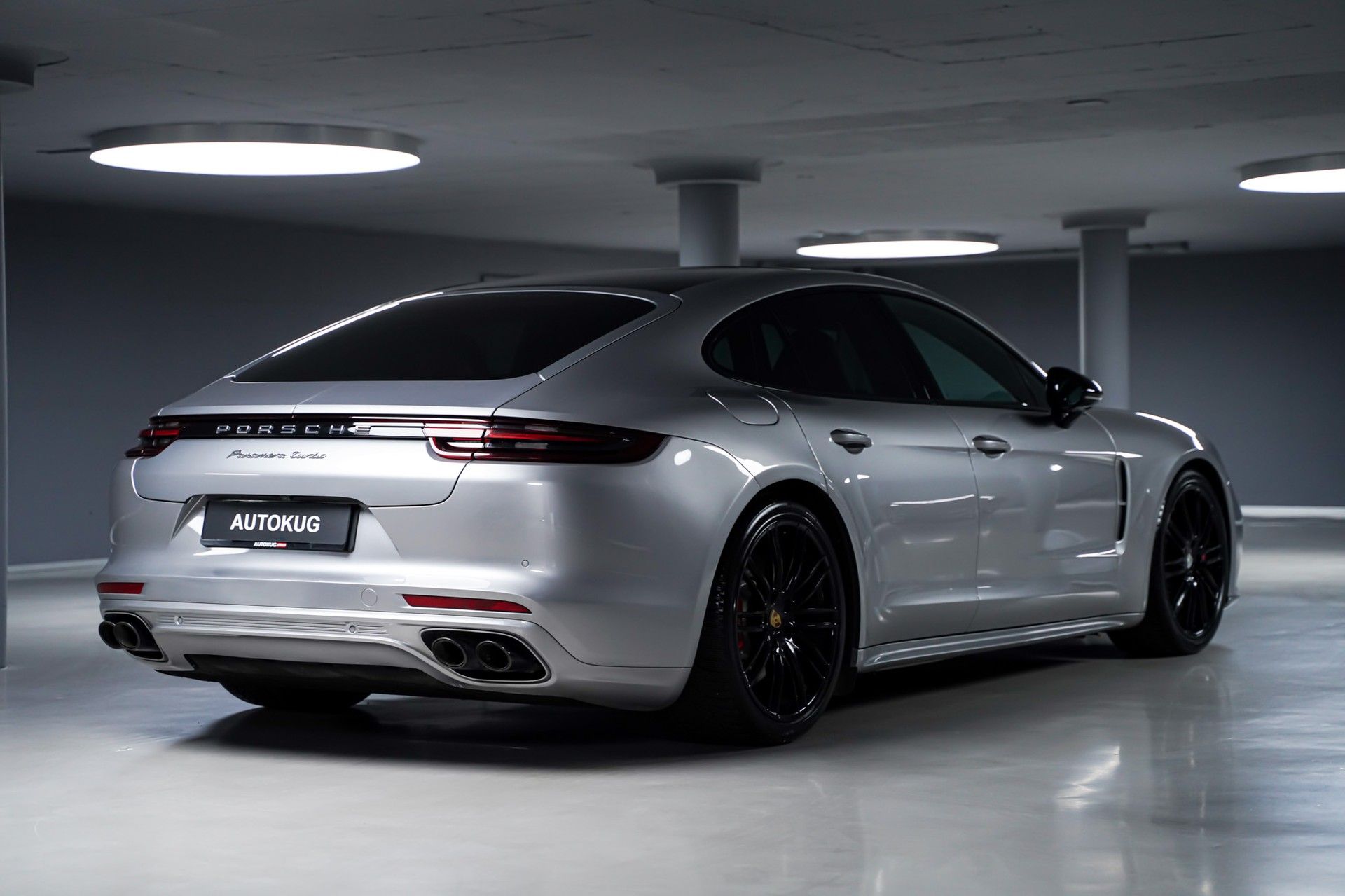 Porsche PANAMERA 5