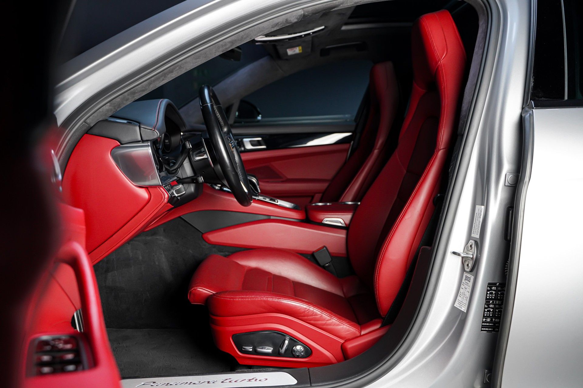 Porsche PANAMERA 13