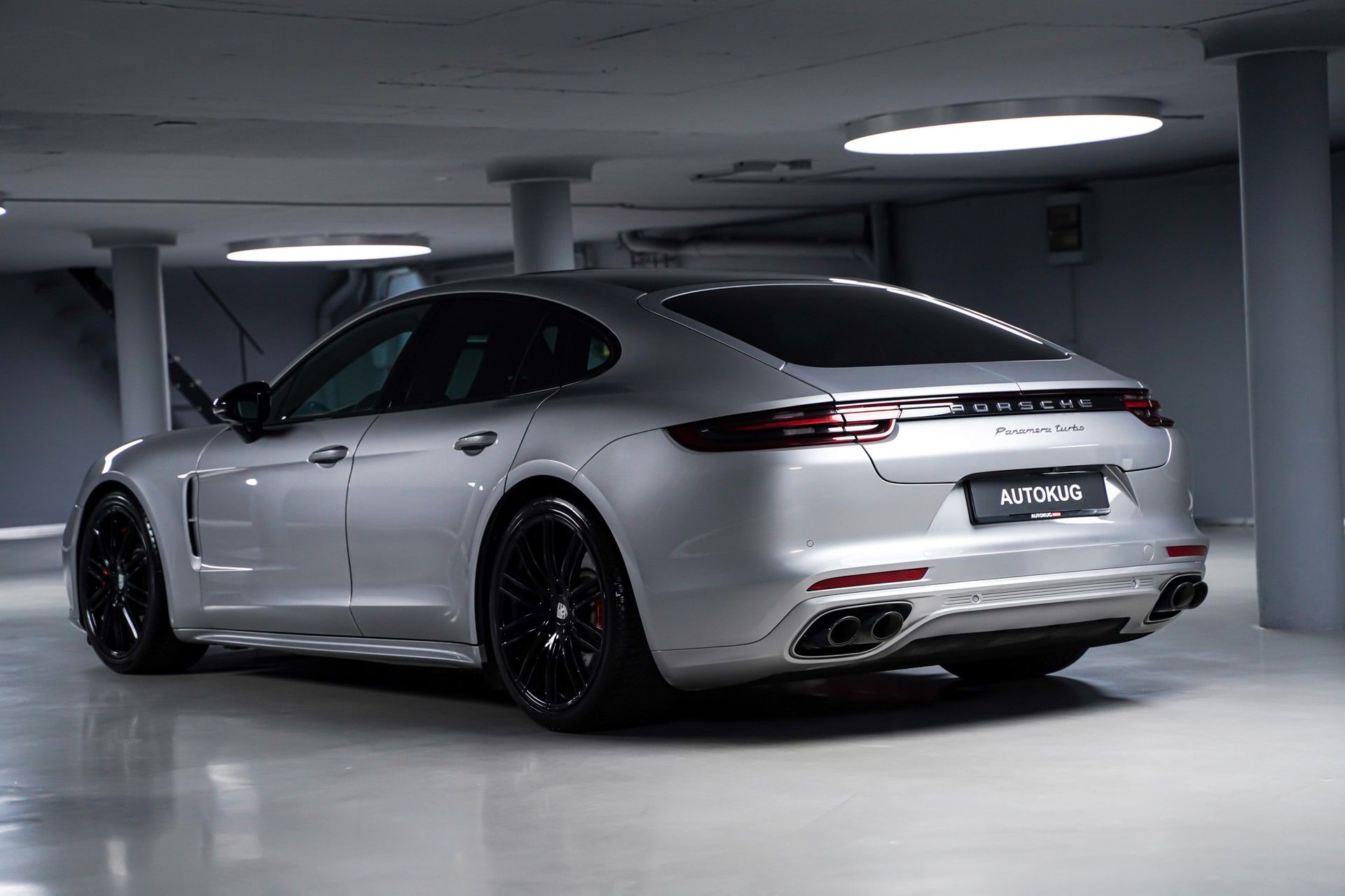 Porsche PANAMERA 7