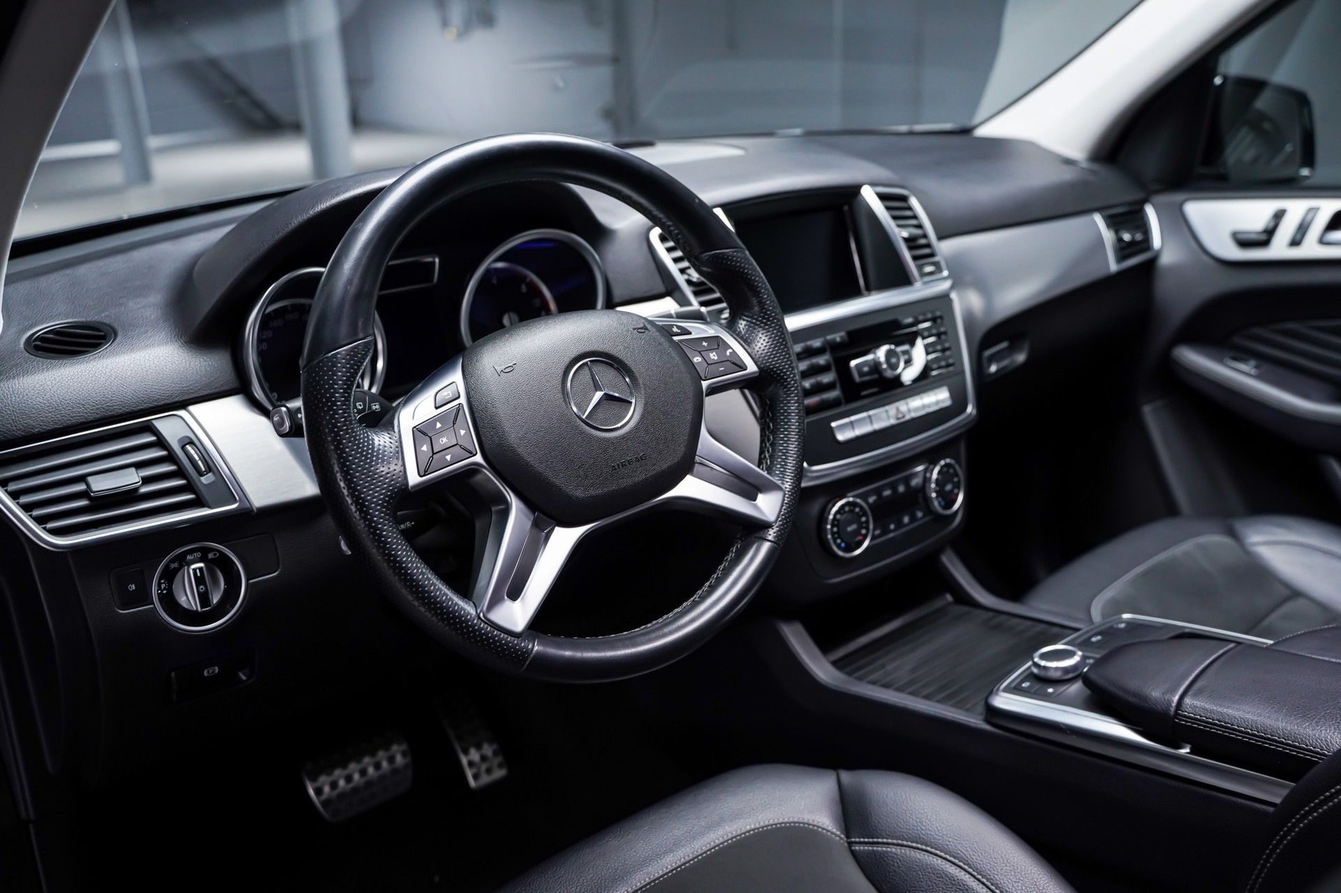 Mercedes-Benz ML 350 11