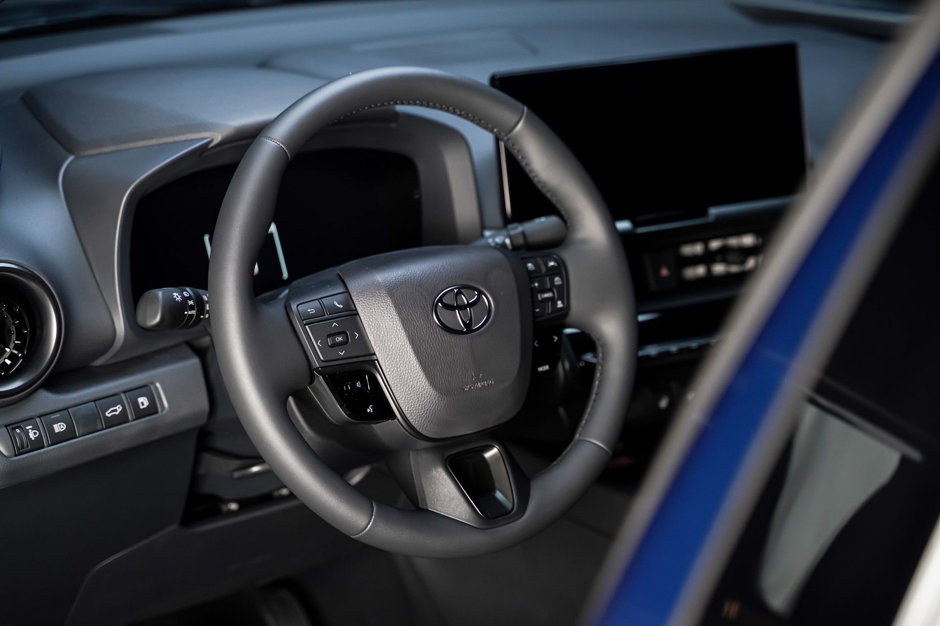 Toyota C-HR 10