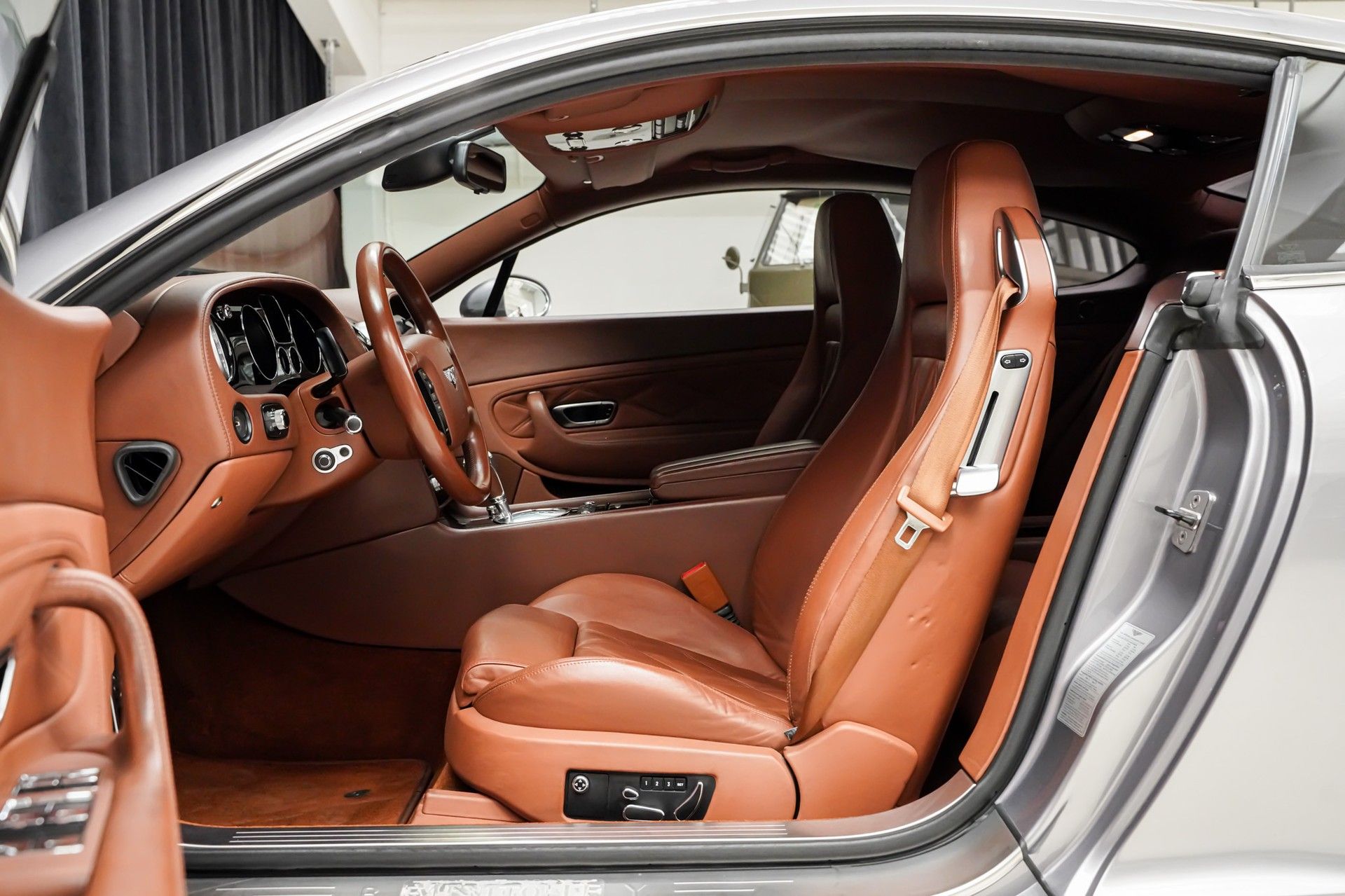Bentley CONTINENTAL 13