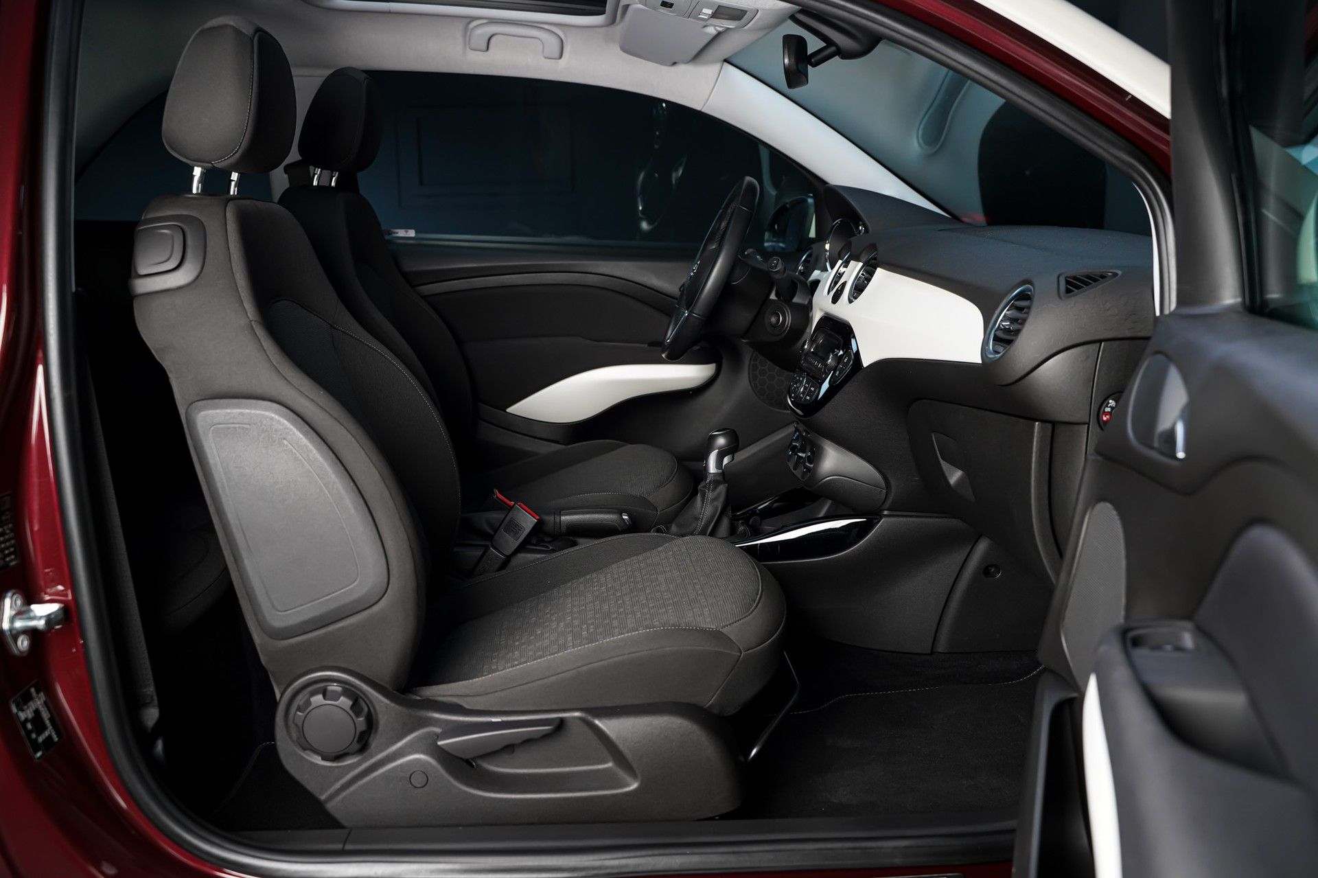Opel ADAM 13