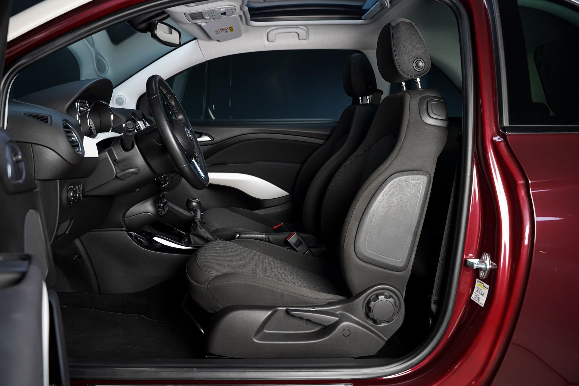 Opel ADAM 10