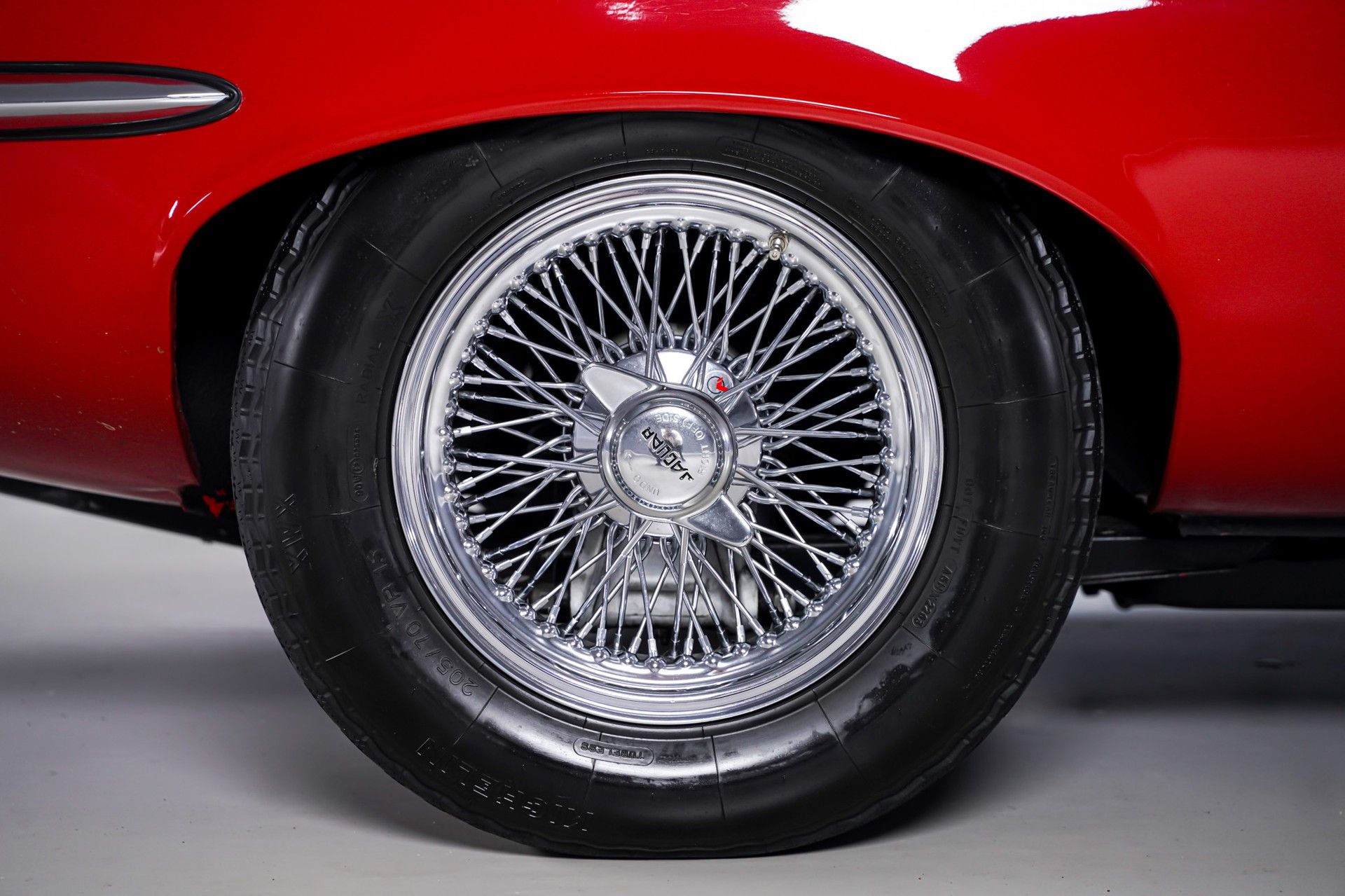 Jaguar E 6