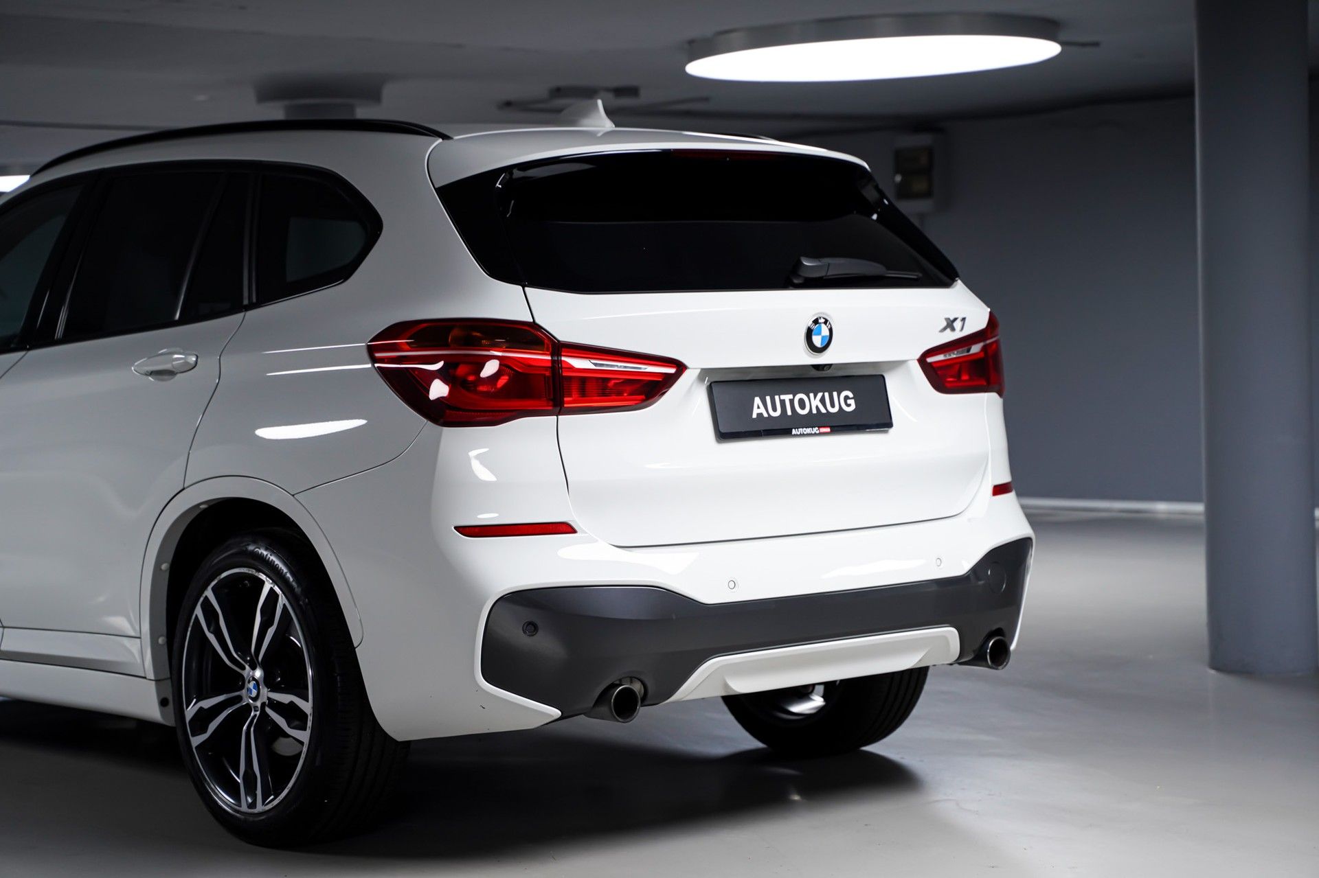 BMW X1 8