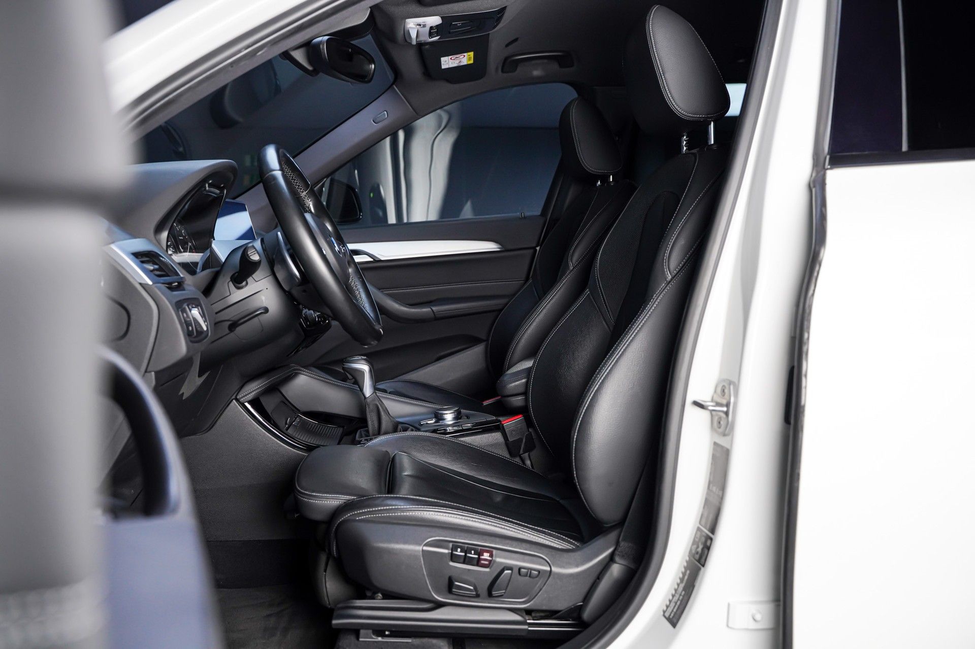 BMW X1 12