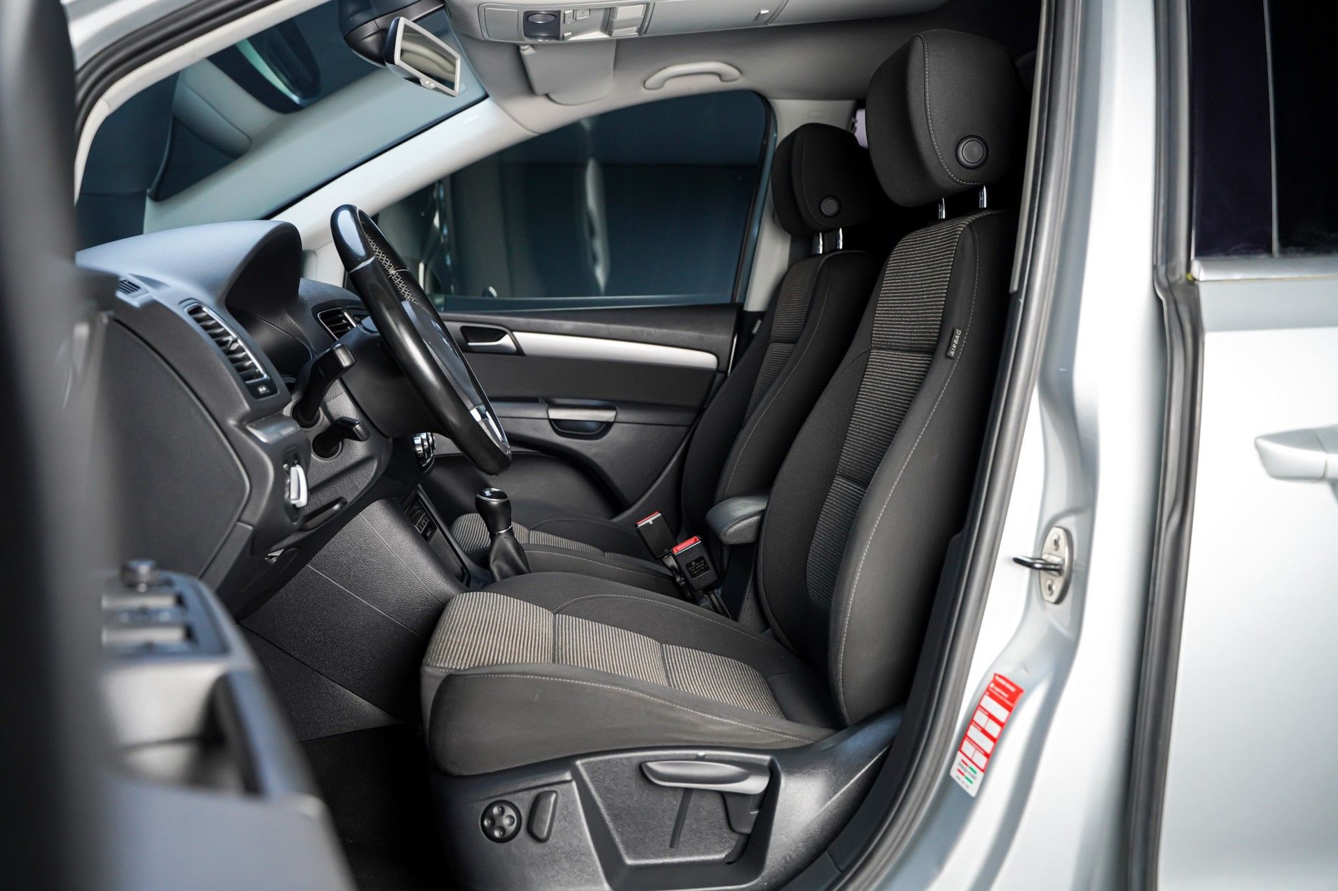 VW SHARAN 11