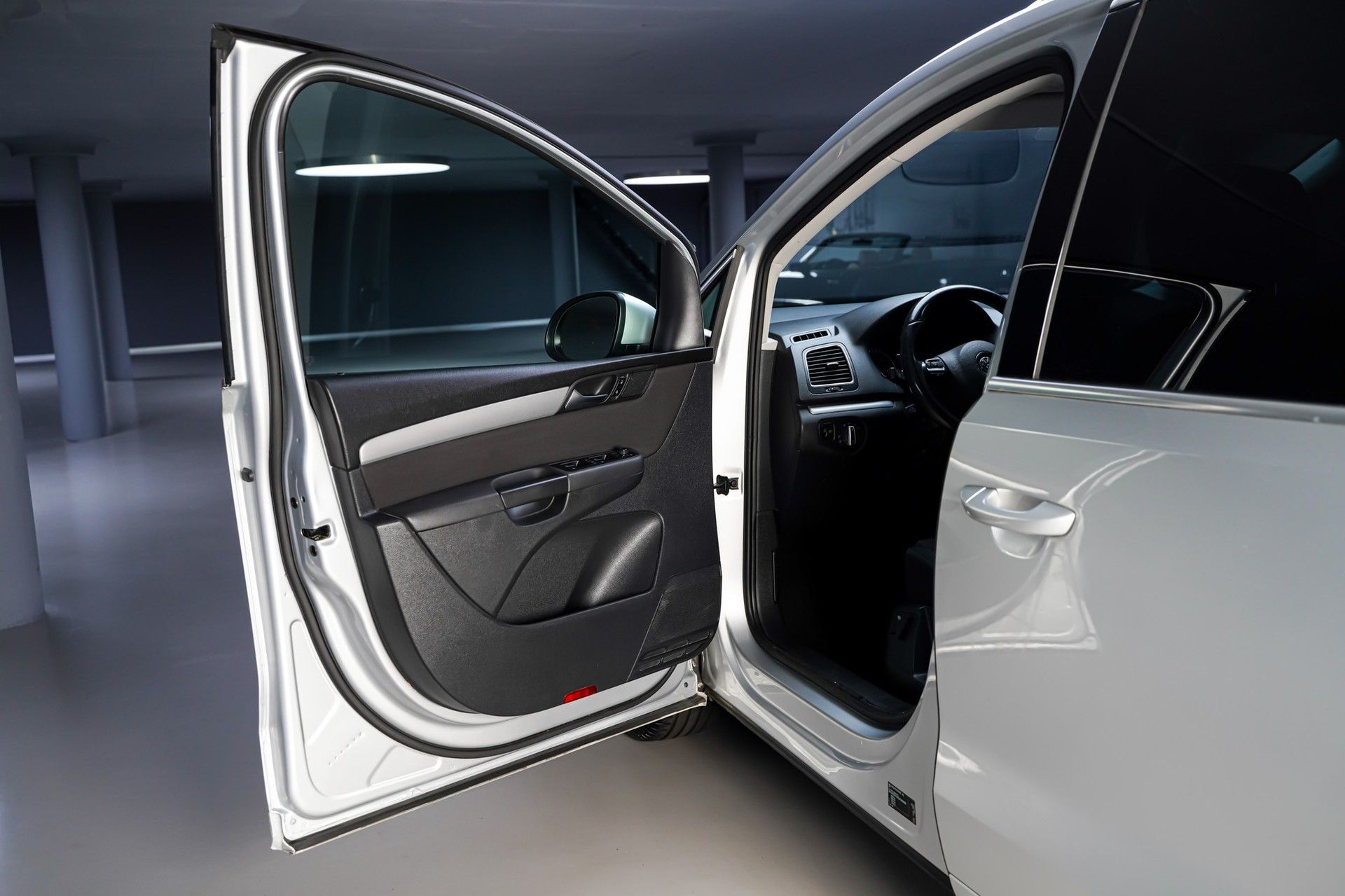 VW SHARAN 8